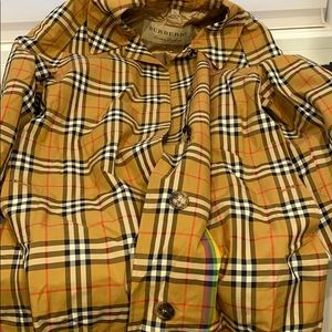 Burberry trench limited edition Pride coat